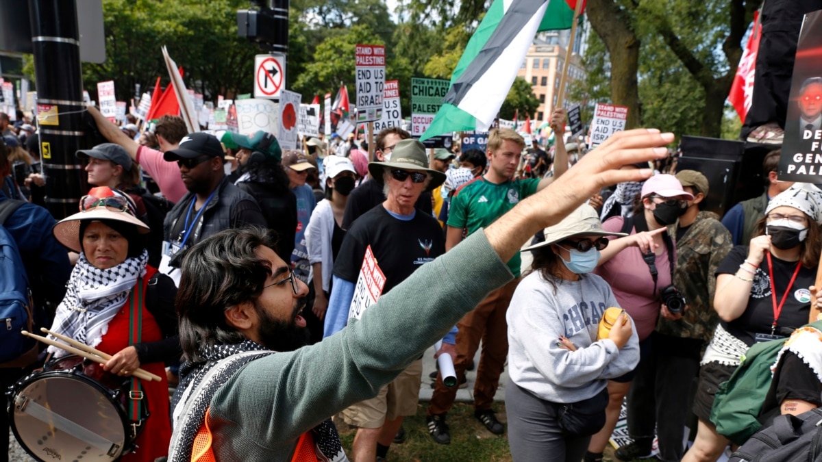 Pro-Palestinian advocates persist in their efforts despite exclusion from DNC