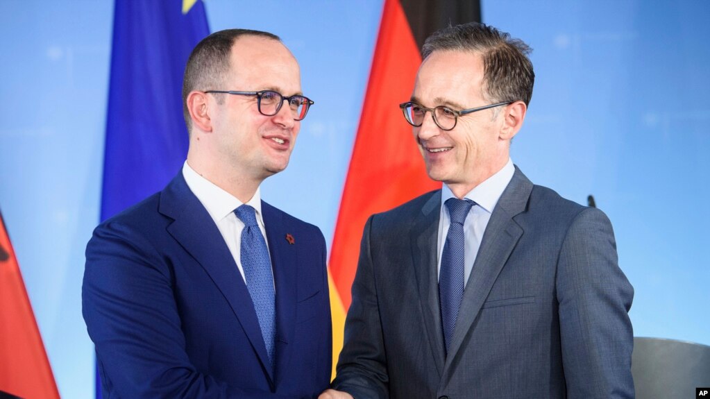 Takim Maas-Bushati në Berlin