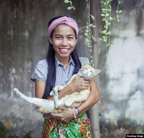 A memoir entitled "A Proper Woman", written by Thon Thavry, recount the lives of three females in three generations of Thavry's family. (Courtesy Image of Thon Thavry)