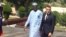 Les présidents français et tchadien Emmanuel Macron et Idriss Déby Itno à N'Djamena, le 23 décembre 2018. (VOA/André Kodmadjingar)