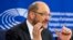 European Parliament President Martin Schultz speaks during a media conference at the European Parliament in Brussels, Jan. 14, 2016. 