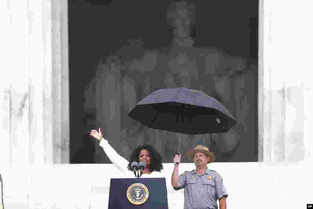 Oprah Winfrey en el 50 aniversario de la Marcha convocada por Martin Luther King Jr. el 28 de agosto de 1963, en Washington DC.