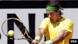 Raja lapangan tanah liat, Rafael Nadal, akan berjuang untuk menjuarai turnamen Monte Carlo Masters yang ke-8 kalinya.