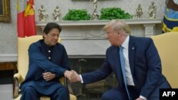 د سږ کال د جولايي په میاشت کې د امریکې د سفر په مهال عمران خان په وایټ هاوس کې د صدر ټرمپ سره ولیدل