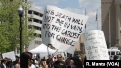 Građani se okupljaju pred današnji protest u Baltimoru 