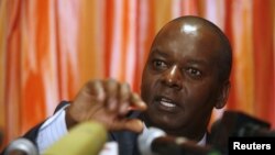 Kenya Transport Minister Amos Kimunya during a news conference in Nairobi, April 28, 2010. 