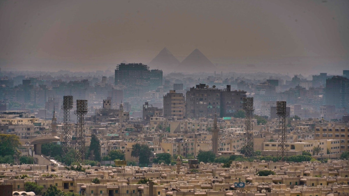 As Egypt's Housing Crisis Intensifies, Dangers Mount