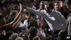 Ο Μιτ Ρόμνι σε προεκλογική συγκέντρωση στο Ορλάντο της Φλόριντα