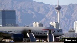 El avión Boeing 777-200 con 172 personas a bordo tuvo que abortar el despegue en Las Vegas debido al incendio de uno de sus motores.