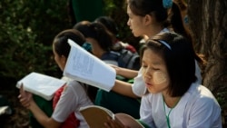 မြန်မာစာသင်ရိုးထဲက မယ်ခွေကဗျာနဲ့ အများပြည်သူဆိုင်ရာမူဝါဒ