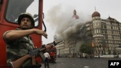 Vụ tấn công khủng bố tại Mumbai giết chết 166 người, 27/11/2008