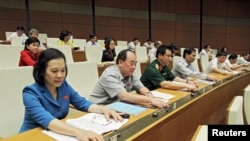 Bỏ phiếu tại Quốc Hội cho dự án sân bay Long Thành, 2015. Hình minh họa.