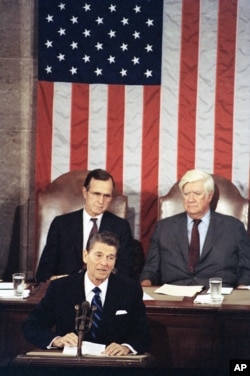 President Ronald Reagan speaking before Congress in 1981