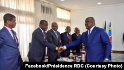 Président Félix Tshisekedi na bokutani na bakambi ya mampinga, bokengi mpe migration na Cité ya Union africaine, Kinshasa, 9 août 2019. (Facebook/Présidence RDC)