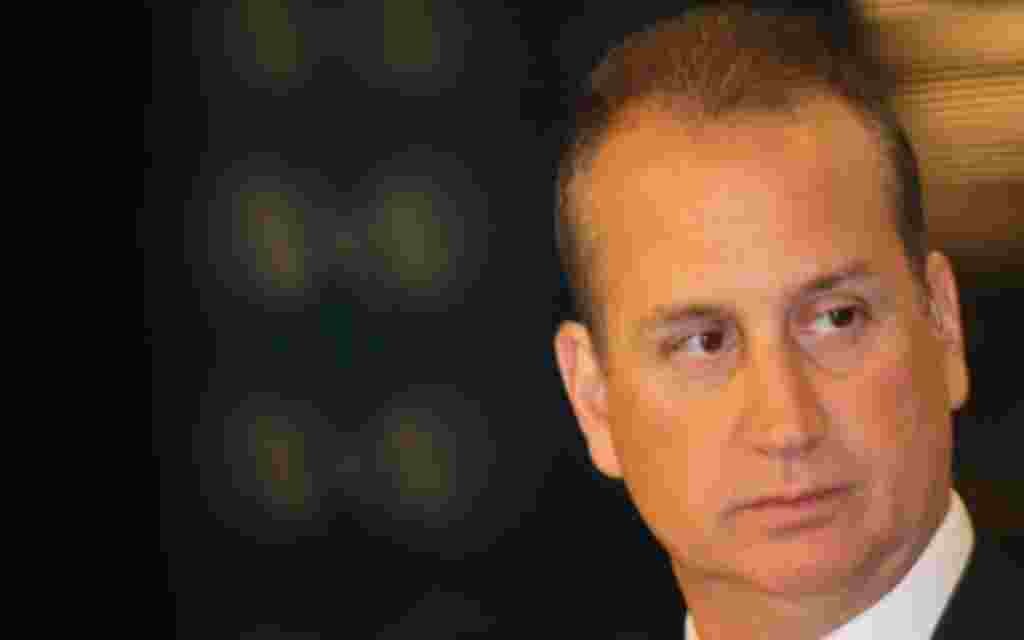 Mario Diaz-Balart visita la VOA