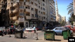 Des barricades de police érigées à Alexandrie, en Egypte, 25 avril 2016. epa/ MAHMOUD TAHA ÉGYPTE OUT