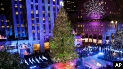 La inauguración del árbol navideño en el Rockefeller Center es todo un acontecimiento que congrega a miles de personas en la Gran Manzana.