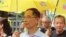 2019年5月26日民主黨創黨主席李柱銘出現在遊行隊伍中。（美國之音記者申華拍攝）