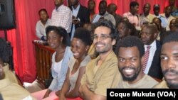 Les opposants Rosa Conde, Laurinda Gouveia, Luaty Beirão au tribunal, Luanda, Angola, 16 novembre 2015