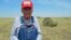 Iowa farmer Dick Thompson uses diversity to survive droughts and other natural disasters. (VOA/S. Baragona)