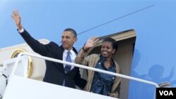 Presiden Obama dan Michelle Obama berangkat menuju India dalam kunjungan 10 hari di Asia. Dari India, Obama akan bertolak ke Jakarta.