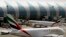 Un avión de la aerolínea Emirates en el aeropuerto de Dubai.