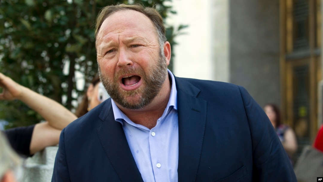 Tokoh sayap kanan AS, Alex Jones 