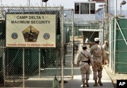 Prisión naval estadounidense en Bahía de Guantánamo, Cuba.