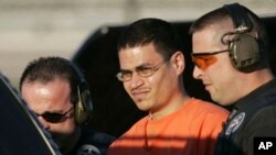 Jose Padilla (au c.), à Miami (AP)
