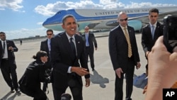 President Barack Obama arrives at JFK International Airport in New York, Sept. 24, 2012. 