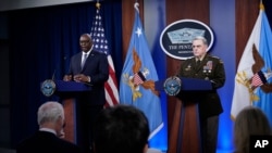 Sekretar za odbranu Lloyd Austin i načelnik združenih generalštaba, general Mark Milley, govore o povlačenju iz Afganistana 1. septembra 2021.