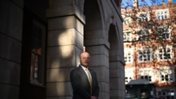 Sebastien Lai, putra dari aktivis prodemokrasi Hong Kong Jimmy Lai, berpose untuk sebuah foto di London pada 26 November 2024. (Foto: AFP/Justin Tallis)