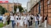 زنان نقش پررنگی در اعتراضات در شهر مینسک دارند. 