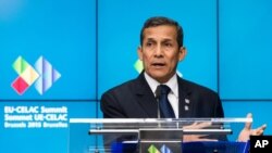 Peru's President Ollanta Humala speaks during a media conference after signing a visa waiver agreement with the EU on the sidelines of the EU-CELAC summit in Brussels, June 10, 2015