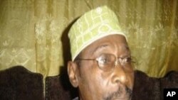 Mowliid Macaane oo VOA u Warramay