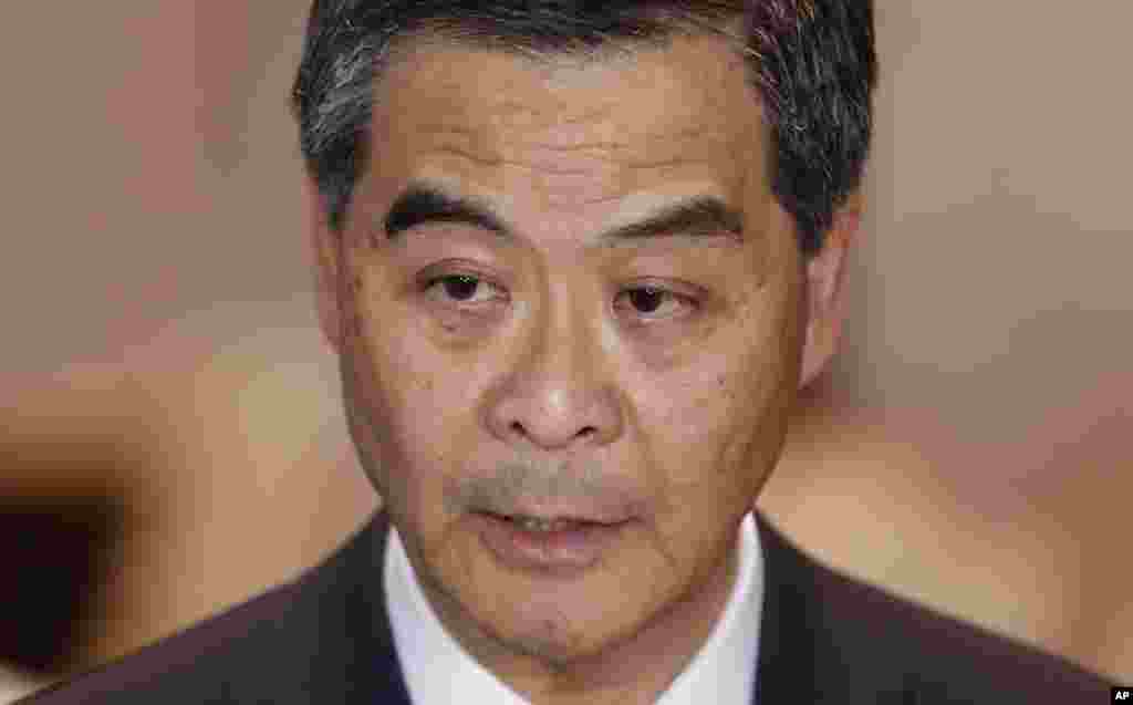 Hong Kong Chief Executive Leung Chun-ying speaks to the media after a presentation ceremony in Hong Kong, Oct. 15, 2014. 