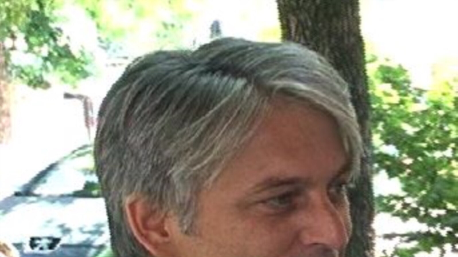 Интервју со Алберт Муслиу, извршен директор на Асоцијацијата за демократски иницијативи - Македонија