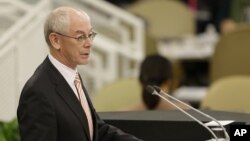 Chủ tịch Liên hiệp châu Âu Herman van Rompuy phát biểu một cách cương quyết về sự cần thiết phải chấm dứt vụ xung đột ở Syria.