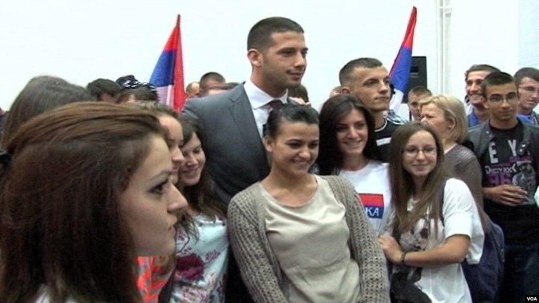 Ministar sporta i omladine u Vladi Srbije Vanja Udovičić tokom posete Gračanici
