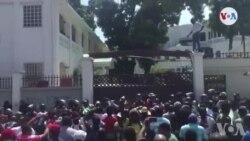 Ayiti: Sit-in Devan Kou Siperyè Dèkont pou Mande Piblikasyon Rapò Konplè Petro Caribe a