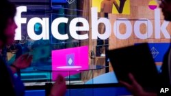 Facebook Disinformation