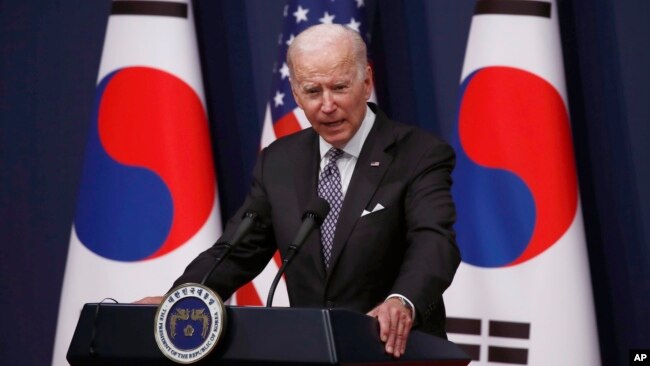 Tổng thống Mỹ Joe Biden phát biểu trong cuộc họp báo tại Nhà Nhân dân bên trong Bộ Quốc phòng, ngày 21 tháng 5 năm 2022, ở Seoul, Hàn Quốc.