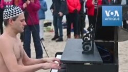 Pologne: concert sur une plage de la Baltique pour aider un jeune pianiste