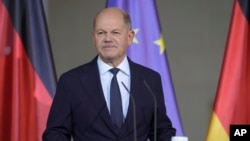 Kancelari gjerman Olaf Scholz gjatë konferencës për shtyp më 6 nëntor, 2024/AP