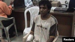 Mohammed Ajmal Kasab, tay súng tham gia các cuộc tấn công trong thành phố Mumbai của Ấn Độ năm 2008 giết chết 166 người