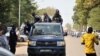 Deux morts, dont un policier, dans une double attaque au Burkina