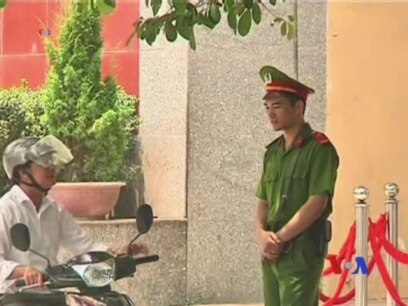 Truyền hình vệ tinh VOA Asia 25/10/2013
