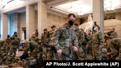 Сотні службовців Національної гвардії США прибули для охорони будівель Конгресу 