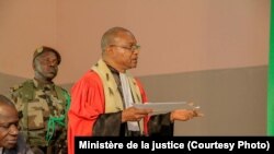 Le juge de la Cour d'assises lors du procès d'Amadou Haya Sanogo à Sikasso, dans le sud du Mali, le 30 novembre 2016.