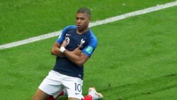 SPORTS: Coupe du Monde demi finale France-Belgique